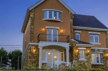 Cheltenham Cottage - Little England Cottages Отели рядом с достопримечательностью «Ботанический сад Хакгала»