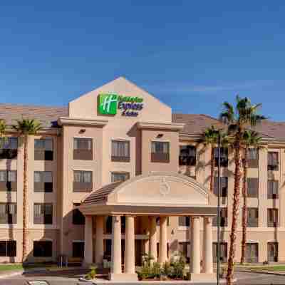 Holiday Inn Express & Suites Yuma Hotel Exterior