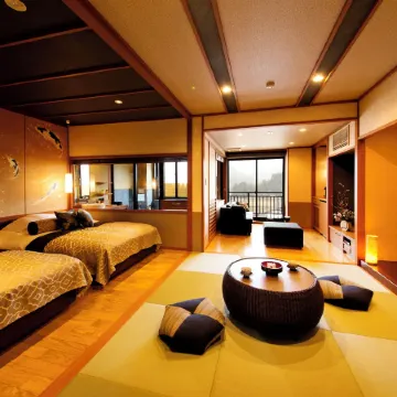 Kanazawa YuOnsen Hyakurakusou