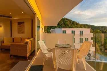 รูปภาพของ2 ห้องนอน 1 กม. จากหากป่าตอง ซี129