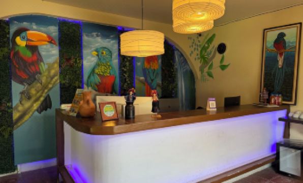 Hotel Panajachel Oasis