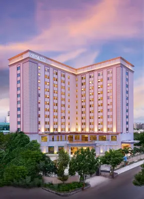 Vivanta Ahmedabad SG Highway Hotels in der Nähe von SATYAMEV GROUP
