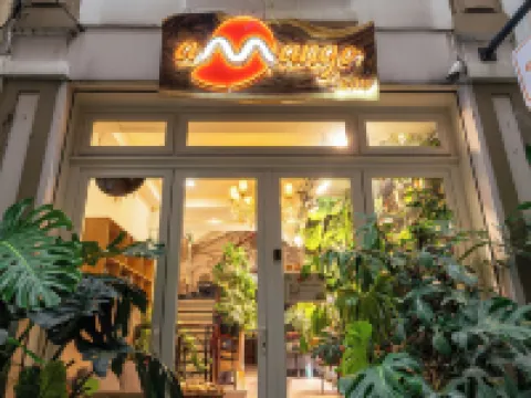 Amango Home Le Thi Rieng Hotels near Saigon