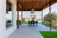 Luxury Villa U