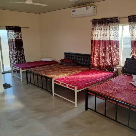 Savli Farm's Nature Retreat and Adventures
