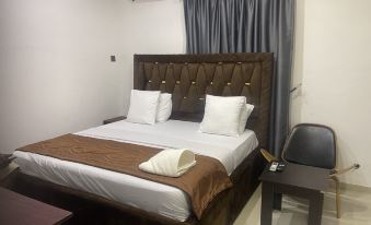 Jcgold Hotel and Apartment