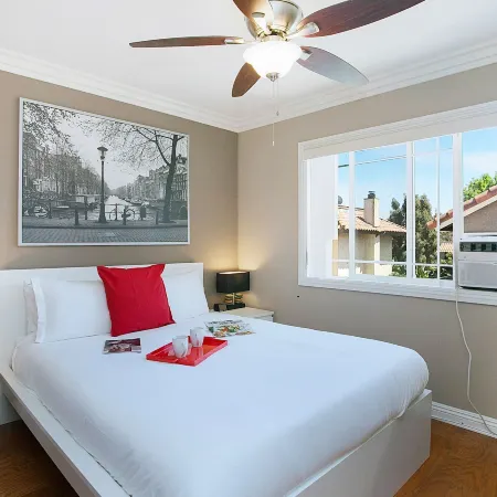 Multi-level 2br-fast Wifi-free Parking -cm-1