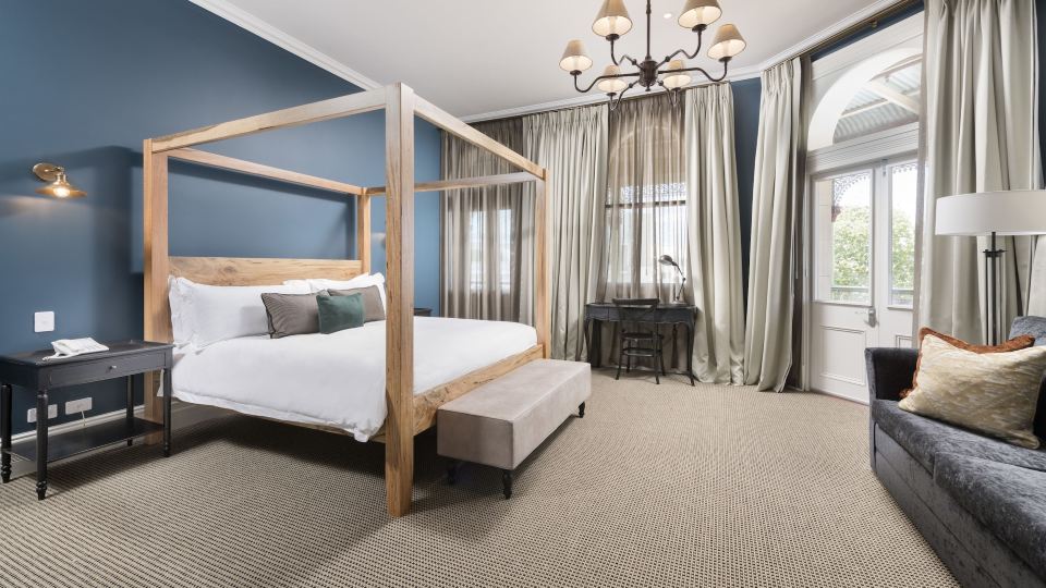 The National Hotel