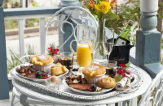 Cliff Cottage Inn - Victorian B&B and Boutique Hotel