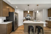 Fully Equipped Townhome Near Sports Campus - Spacious Comfort Hotel a Norwalk