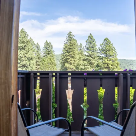 Blue Elk Inn