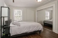 Charming 4-bedroom house with AC and WiFi in delightful Troutman