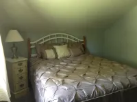 3 Bedroom, 2 Bath House, Large Yard, 4 Miles From New Glarus, 10 Miles To Monroe