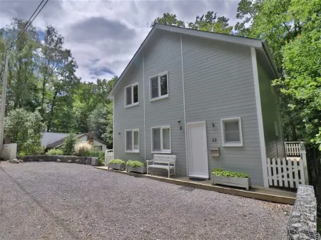 Stylish Chalet with Room