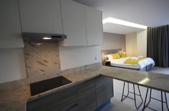 Oryx Maputo Hotels near Malhangalene B