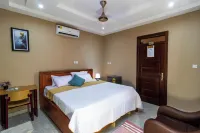 Coded Guest House فنادق في Obosomase
