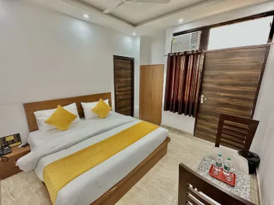 Hotel the Royal Palm Hotels in Gautam Buddh Nagar