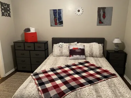 Cozy Huntsville studio apartment