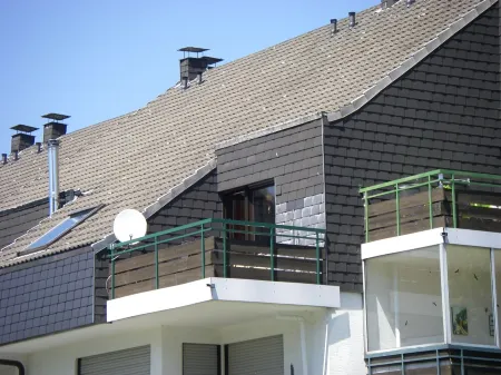 beautifully furnished apartment right on the lake Hillebachstausee