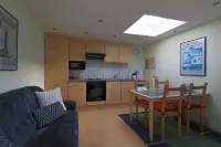 Nicely furnished and quiet apartment for 1 to 4 people. - Apartments