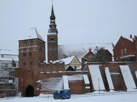 Stylish, modern living in a historic setting Отели в г. Тангермюнде