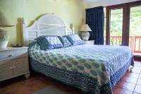 Stunning Direct Beachfront Villa in Beautiful Playa Ocotal at Bahia Pez Vela