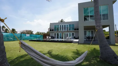 W Panoramic Ocean front with access/Infinity Pool