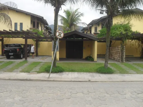 HOUSE IN CONDOMINIUM, BEACHFRONT, ALMOST ON THE SAND, FAMILY, SUPER PROMOTION Hotels in Juquei