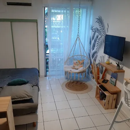 Studio Cosy à 2min de la Plage Отели в г. Пуэнт-а-Питр