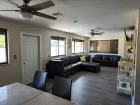 Heated Pool, Shopping, Restaurants, Beach's, Southern Exposure