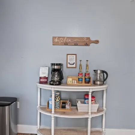 Pet & Family Friendly Downtown Montrose-20 Minutes to Black Canyon National Park