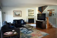 Drop Anchor-Beautiful Home, Quiet Neighborhood, Close to Tom's Cove