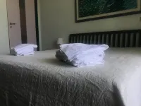 Capomulini villa with private garden, descent to the sea and seasonal swimming pool.