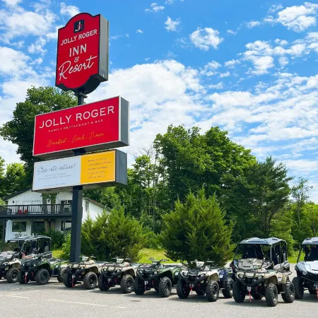 Jolly Roger Inn & Resort