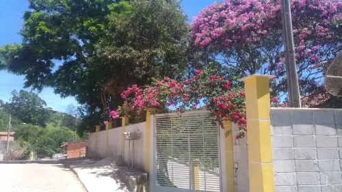 HIGH STANDARD HOUSE WITH CABLE TV - INTERNET - SWIMMING POOL - GOURMET SPACE Hotels in Igarata