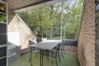 Cozy chalet – garden, hiking & workspace HS Wifi, Houthalen, Genk Hotels in Houthalen