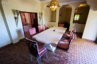 600m2 oriental palace with swimming pool, quiet location.