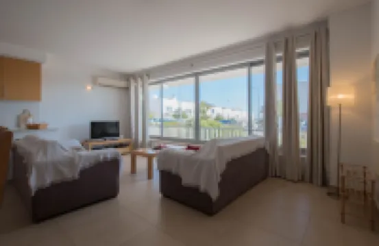 Casa Figueira by Portucasa