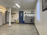 Make Victoria View your home base while exploring PNW! Garage to store your toys