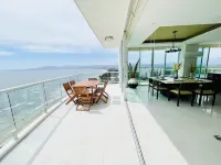 *New Listing* LUXURY BEACH PENTHOUSE INFINITY POOL & ROOFTOP BAR