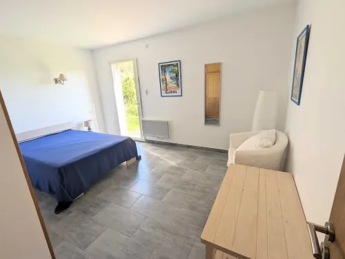 Bas de Villa sur Grand Jardin Privatif Gazonné, Entrée Indépendante Hotel a Sollies-Toucas