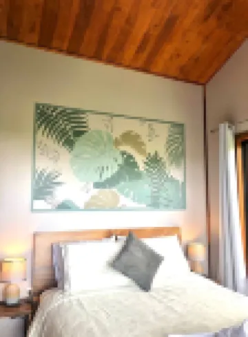 Wake up with Birds in Monteverde - Forest Balcony & Walkable Location