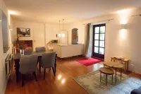 Newly Renovated! Perfect home away in Munich.