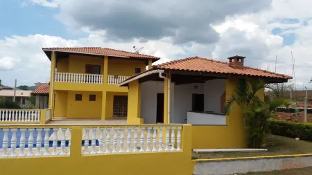 Country house in gated community Itupeva. <br> Отели рядом с достопримечательностью «Wet'n Wild»