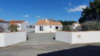 Quiet house on the island of Noirmoutier for 8 people 500m from the beach, ideal for families