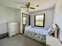 Extra clean home-free parking & Wi-Fi/self-check-in