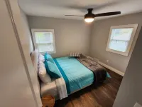 Comfy 3BR 6min drive Downtown Harbor Center, Buffalo Bills fan favorite. Hotels in Lackawanna