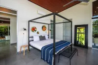 Private Ocean View Mountain Adventure Awaits!