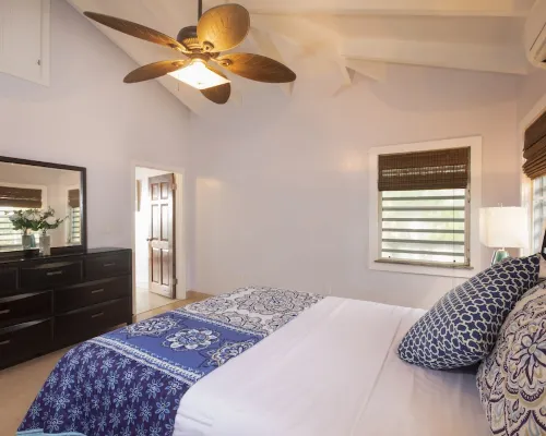 Oceanfront.  Saltwater Pool. Walk to Cane Bay Beach & Restaurants. Hotels in Northcentral