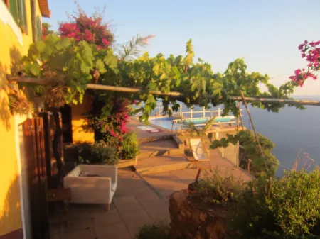 Villa with private pool, large garden and stunning sea view